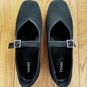 Vivaia Black Mary Jane Shoes Size 7